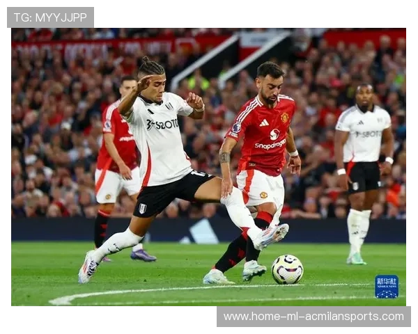 富勒姆后卫巴锡西海岸风格球裤走红 网友惊呼时尚逆袭 富勒姆后卫巴锡西海岸风格球裤走红 网友惊呼时尚逆袭