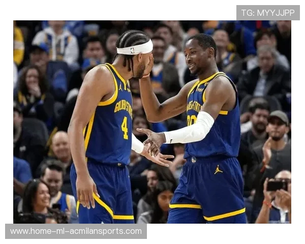 勇士凭借三分雨重击太阳,库里与穆迪成关键 勇士凭借三分雨重击太阳,库里与穆迪成关键