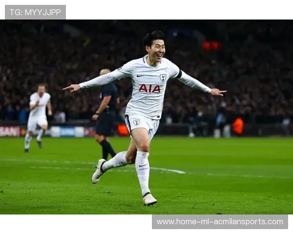 孙兴慜连续小范围配合完成致命推进,热刺边线全面提速 孙兴慜连续小范围配合完成致命推进,热刺边线全面提速